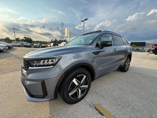 2023 Kia Sorento S