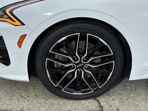 2022 Kia K5 GT