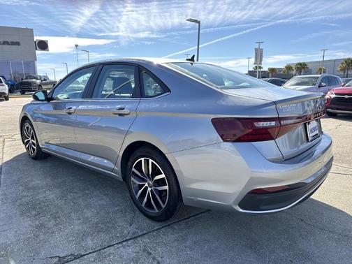 2025 Volkswagen Jetta 1.5T SE