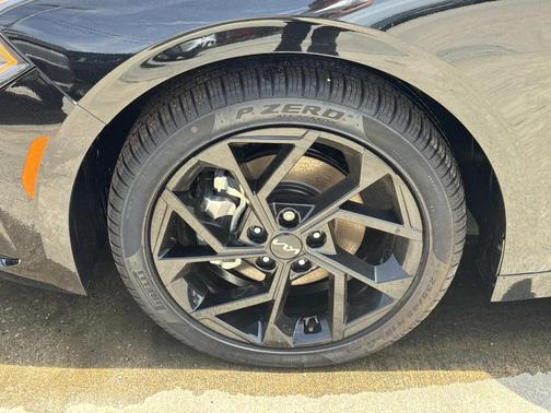 Aurora Black Pearl 2026 Kia K5 GT-Line