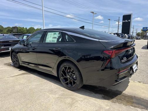 Aurora Black Pearl 2026 Kia K5 GT-Line