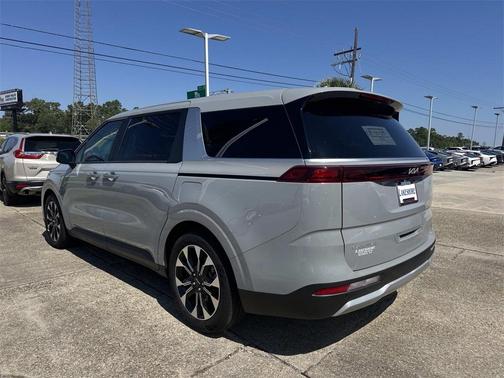 2023 Kia Carnival EX