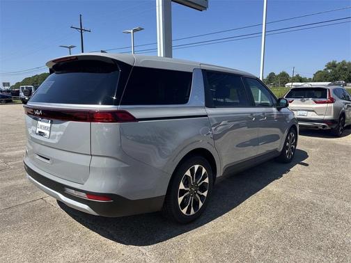 2023 Kia Carnival EX