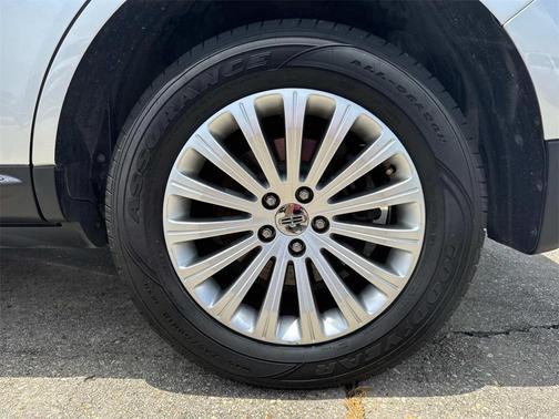 2013 Lincoln MKX Base