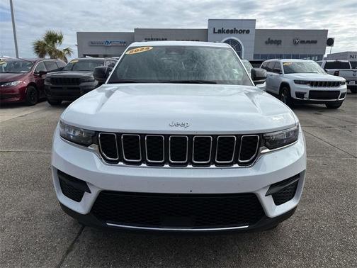 2024 Jeep Grand Cherokee Laredo