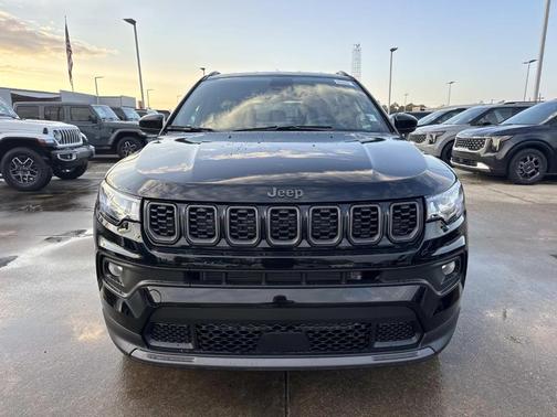 Diamond Black 2026 Jeep Compass Latitude