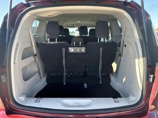 2020 Chrysler Voyager L