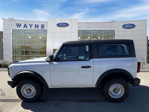 Oxford White 2026 Ford Bronco Base