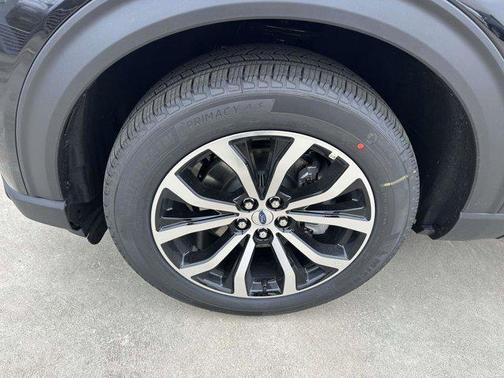 Agate Black Metallic 2026 Ford Explorer ST-Line