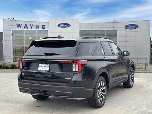 Agate Black Metallic 2026 Ford Explorer ST-Line