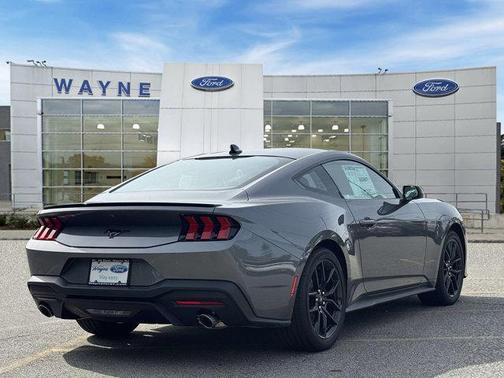 2025 Ford Mustang EcoBoost