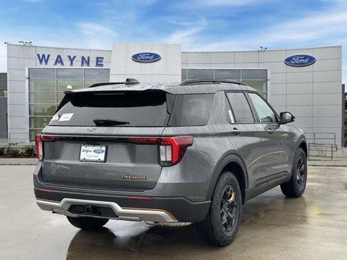 Carbonized Gray Metallic 2026 Ford Explorer Tremor