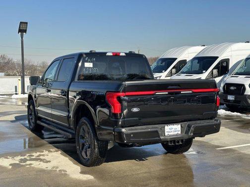 2025 Ford F-150 Lightning LARIAT