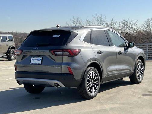 2025 Ford Escape Base
