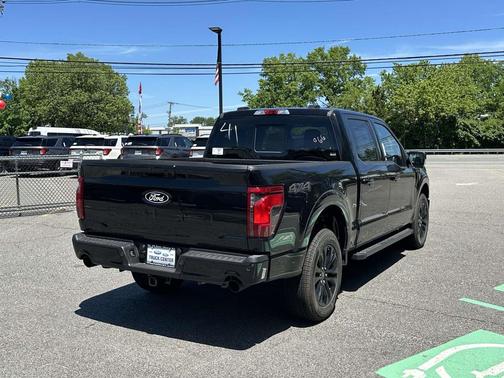 Agate Black Metallic 2026 Ford F-150 XLT