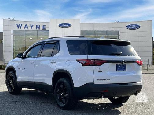 2022 Chevrolet Traverse LT Cloth