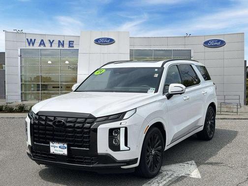 Hyper White 2024 Hyundai PALISADE Calligraphy Night Edition