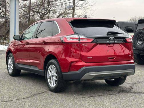 2022 Ford Edge SEL