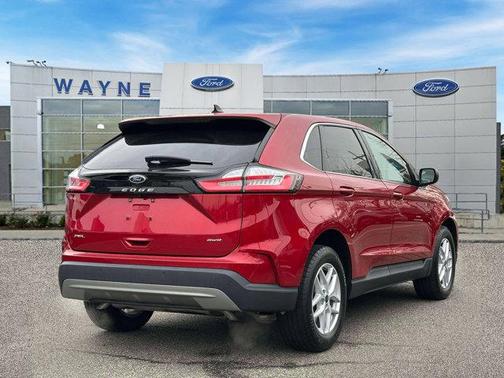 2022 Ford Edge SEL