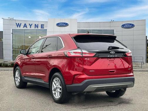 2022 Ford Edge SEL
