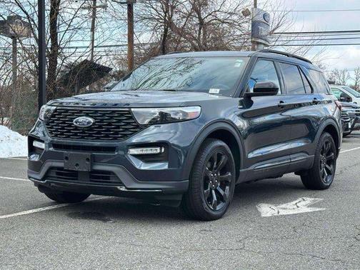 2023 Ford Explorer ST-Line