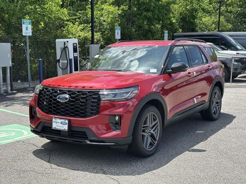 Rapid Red Metallic Tinted Clearcoat 2026 Ford Explorer ST-Line