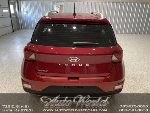 2025 Hyundai VENUE SEL