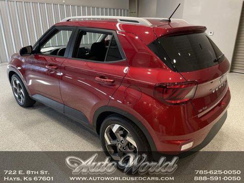 2025 Hyundai VENUE SEL