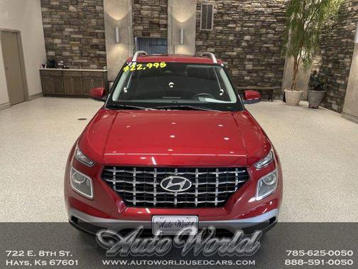 2025 Hyundai VENUE SEL