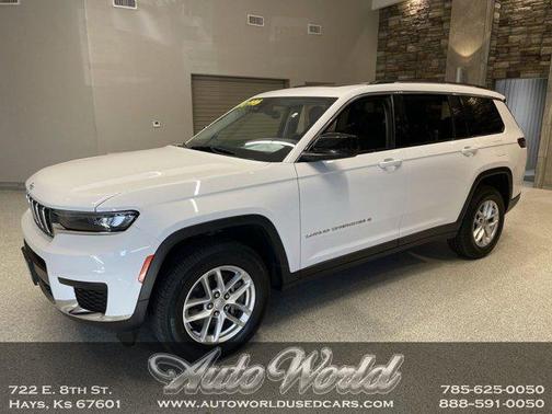 2022 Jeep Grand Cherokee L Laredo