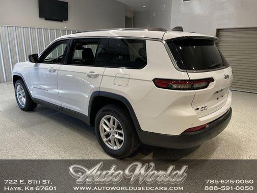 2022 Jeep Grand Cherokee L Laredo