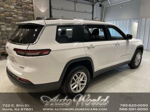 2022 Jeep Grand Cherokee L Laredo