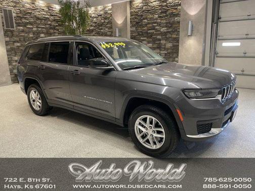 Baltic Gray Metallic Clearcoat 2023 Jeep Grand Cherokee L Laredo