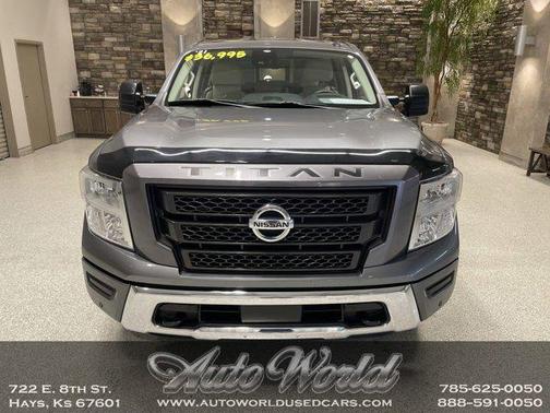 2021 Nissan Titan SV