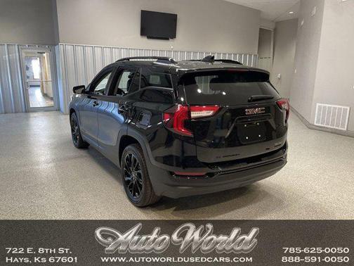 2024 GMC Terrain SLT