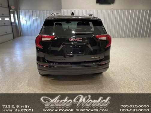 2024 GMC Terrain SLT