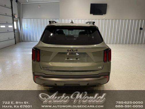 Jungle Green 2025 Kia Sorento SX
