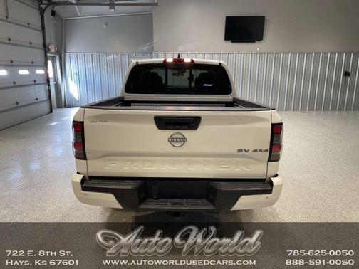 2024 Nissan Frontier SV