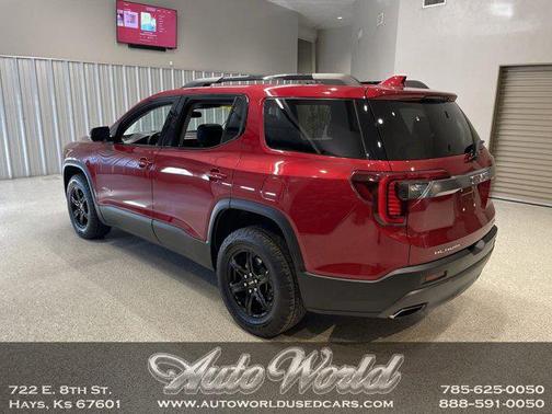 2023 GMC Acadia AWD AT4