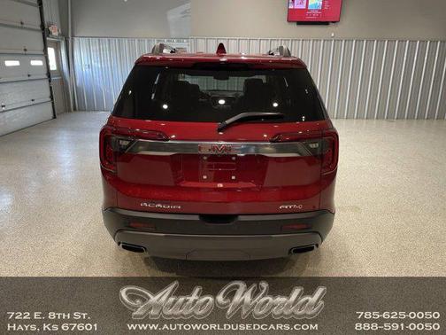 2023 GMC Acadia AWD AT4