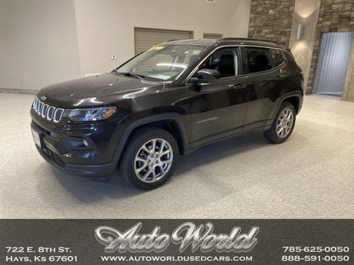 2022 Jeep Compass Latitude Lux