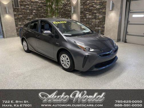 2022 Toyota Prius XLE