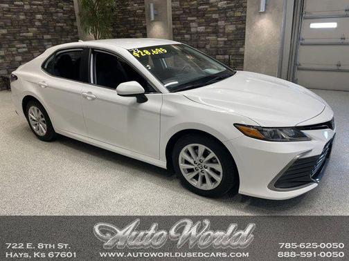 2022 Toyota Camry LE