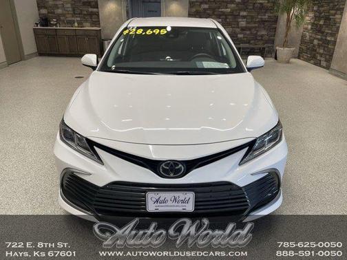 2022 Toyota Camry LE