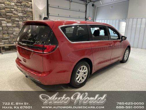 2026 Chrysler Pacifica L