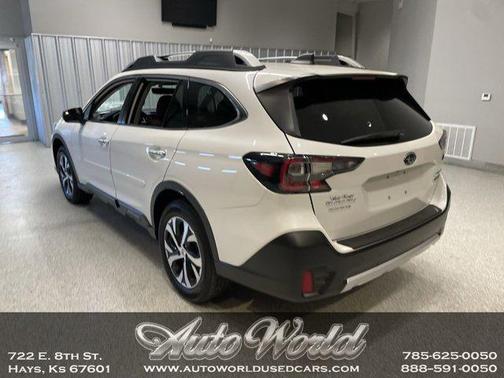 2022 Subaru Outback Touring XT