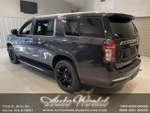 2023 Chevrolet Suburban LT