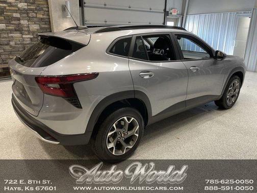 2025 Chevrolet Trax LT