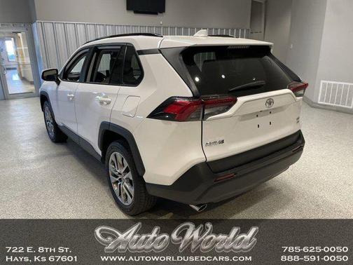 2019 Toyota RAV4 XLE Premium