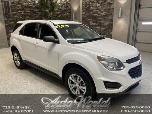 Summit White 2017 Chevrolet Equinox LS